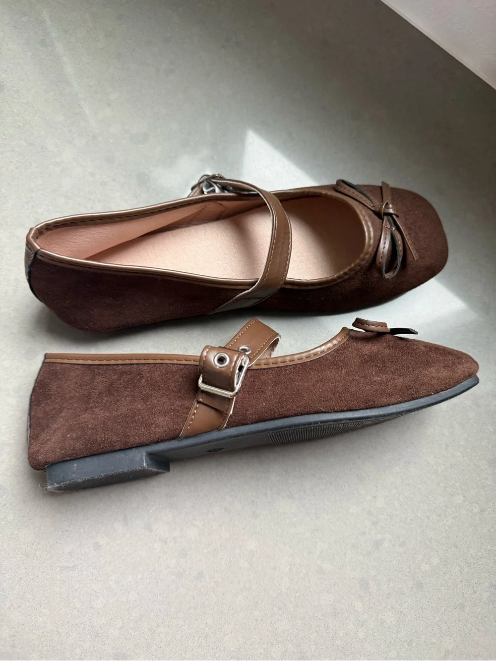 Classic Brown Mary Jane Ballet Flats with Bow